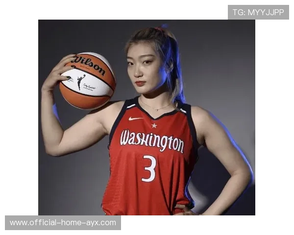 女篮姑娘的坚持让梦想更闪亮，女篮球队员的盛宴未来