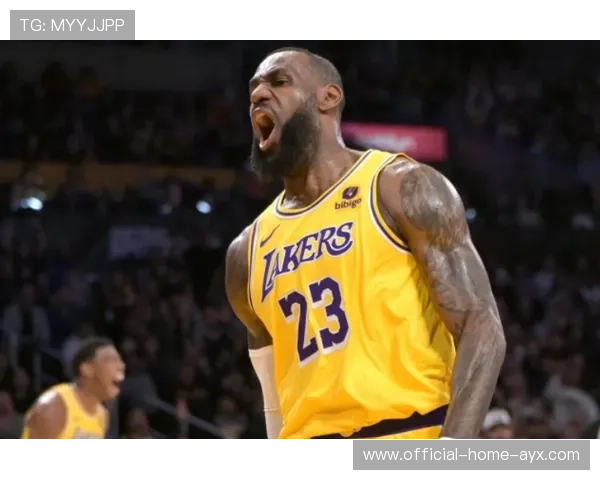 湖人两大亮点显著提升！东契奇改进两处失误，詹姆斯喜上眉梢，新援表现抢眼