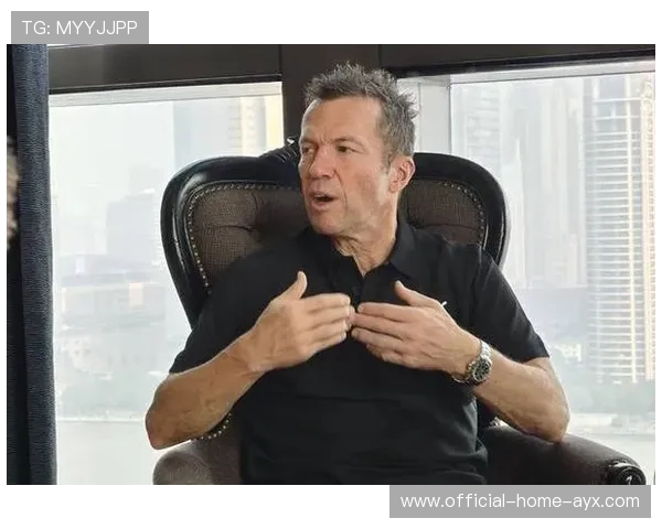 马特乌斯直言：马拉多纳是足球史上最闪耀的星！，足球巨星马拉多纳