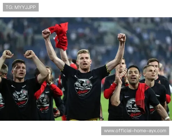 欧冠淘汰赛回顾：那些被忽视的战术博弈细节